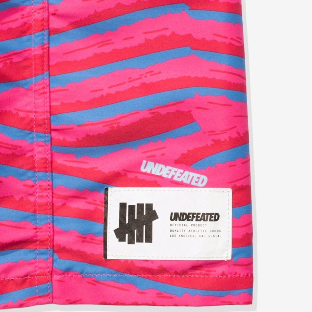 Undefeated Baggy Short - Picture 4 of 7